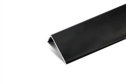 Roostevabast terasest plaatide trimmimisribad