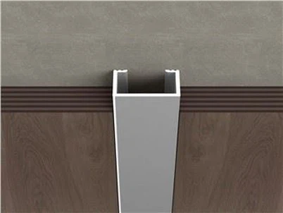 Roostevabast terasest plaatide ääris U-kujuline poleeritud